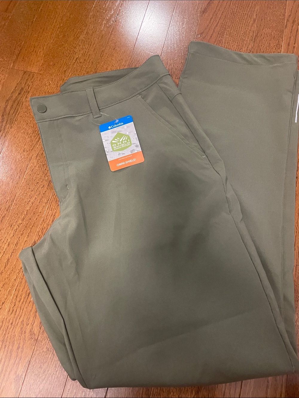 NWT - Columbia Omni Shield